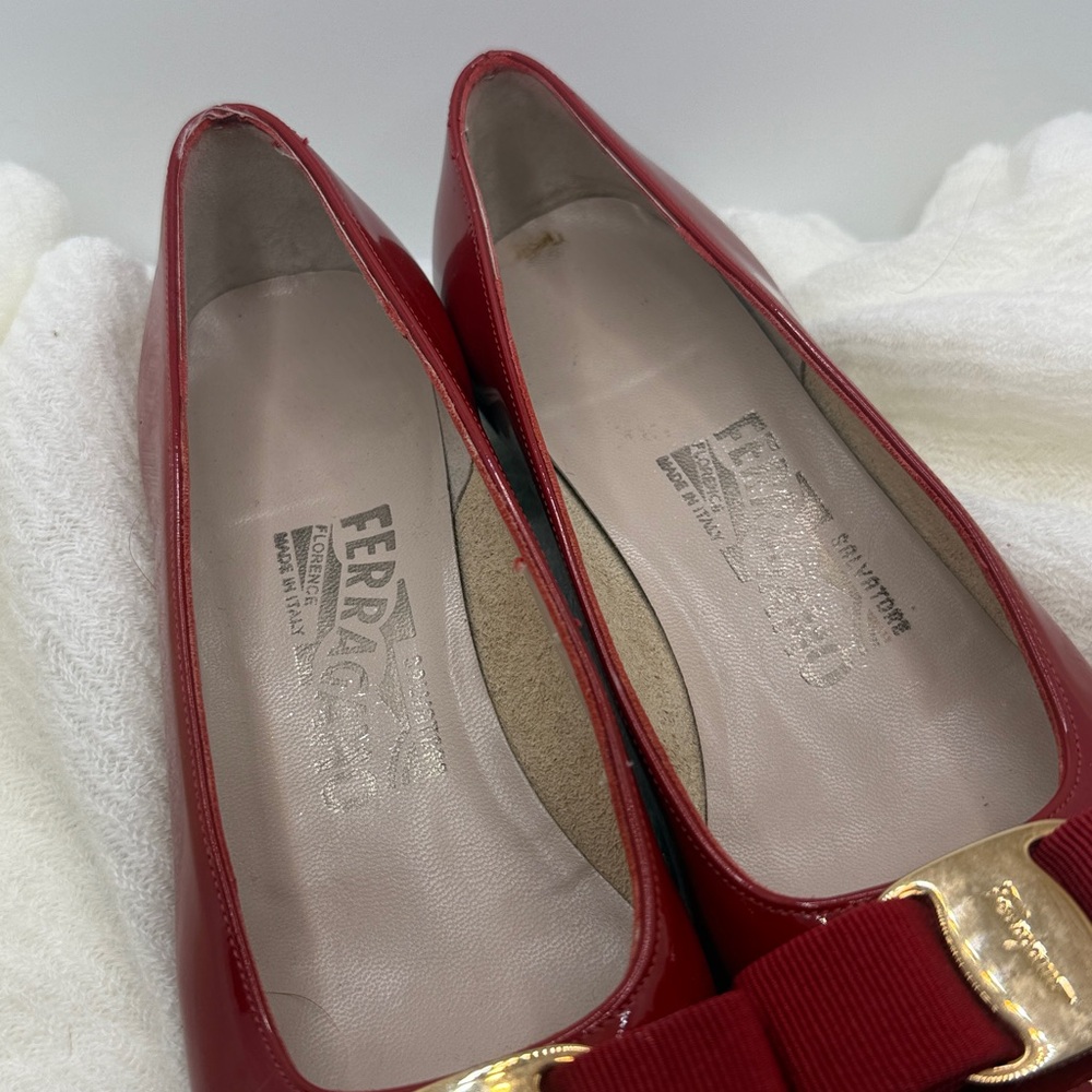 Red Salvatore Ferragamo Vara Pumps Patent Leather Size 4.5 - Picture 4 of 6
